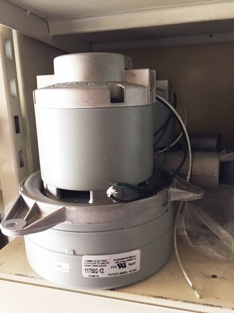 Motor mit 3 Turbinen für z.B. Vacuflo